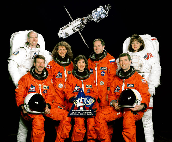 Quelle: Wikipedia - STS-96 Crewfoto